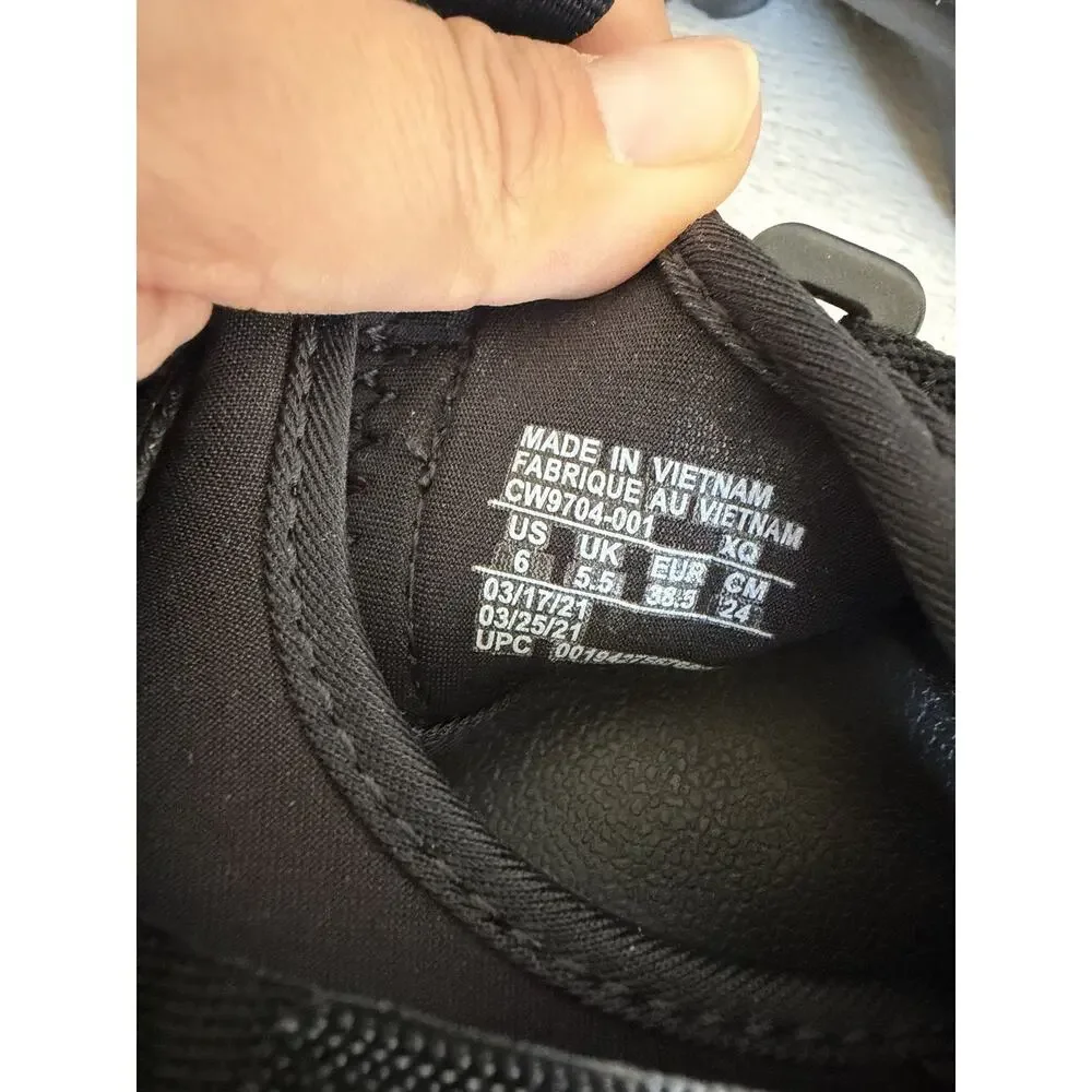 Nike canyon outdoor